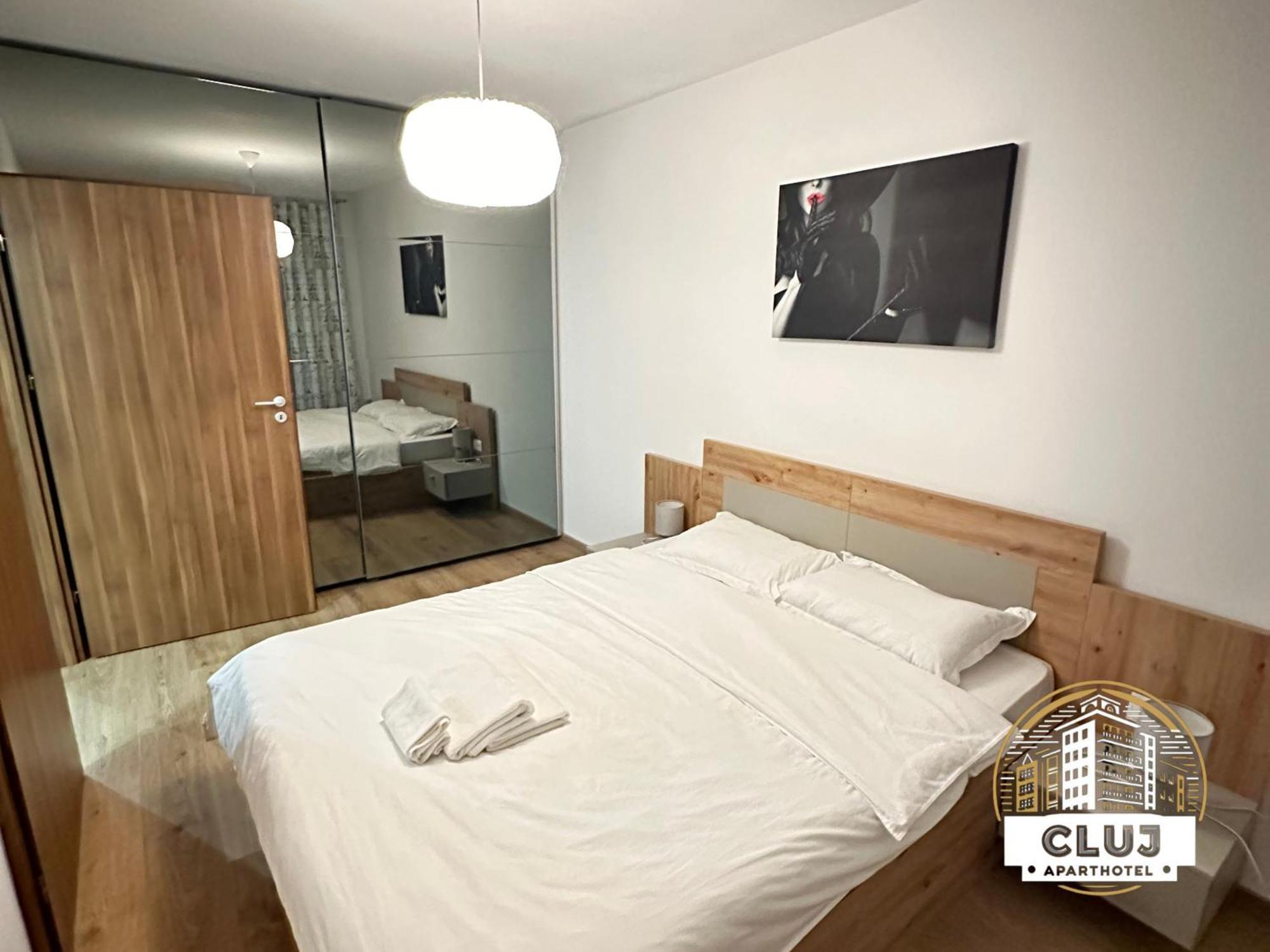 Cluj Aparthotel - Viva City - Buitenkant foto